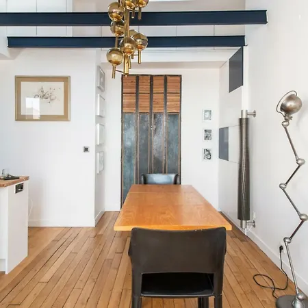 Artistic Flat With An Incredible View Close To Eiffel Tower - Welkeys Párizs